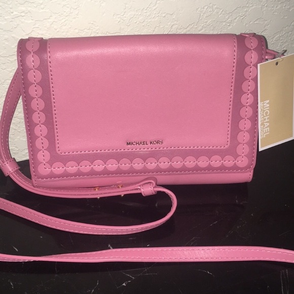 *SOLD* Brand new Michael Kors crossbody/wallet - Picture 1 of 4